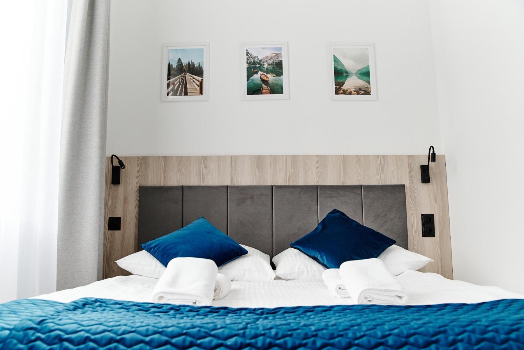שצ'צ'ירק Hotel Alpin מראה חיצוני תמונה